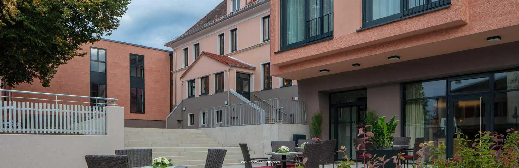 Banner Haus zur Dorfschule Haus zur Dorfschule